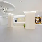 7 Min From The Airport Апартаменты