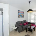 7 Min From The Airport Апартаменты